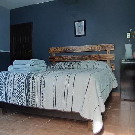 Casa Bugambilias Villa แท็กซ์โก เด อลาร์คอน ภายนอก รูปภาพ